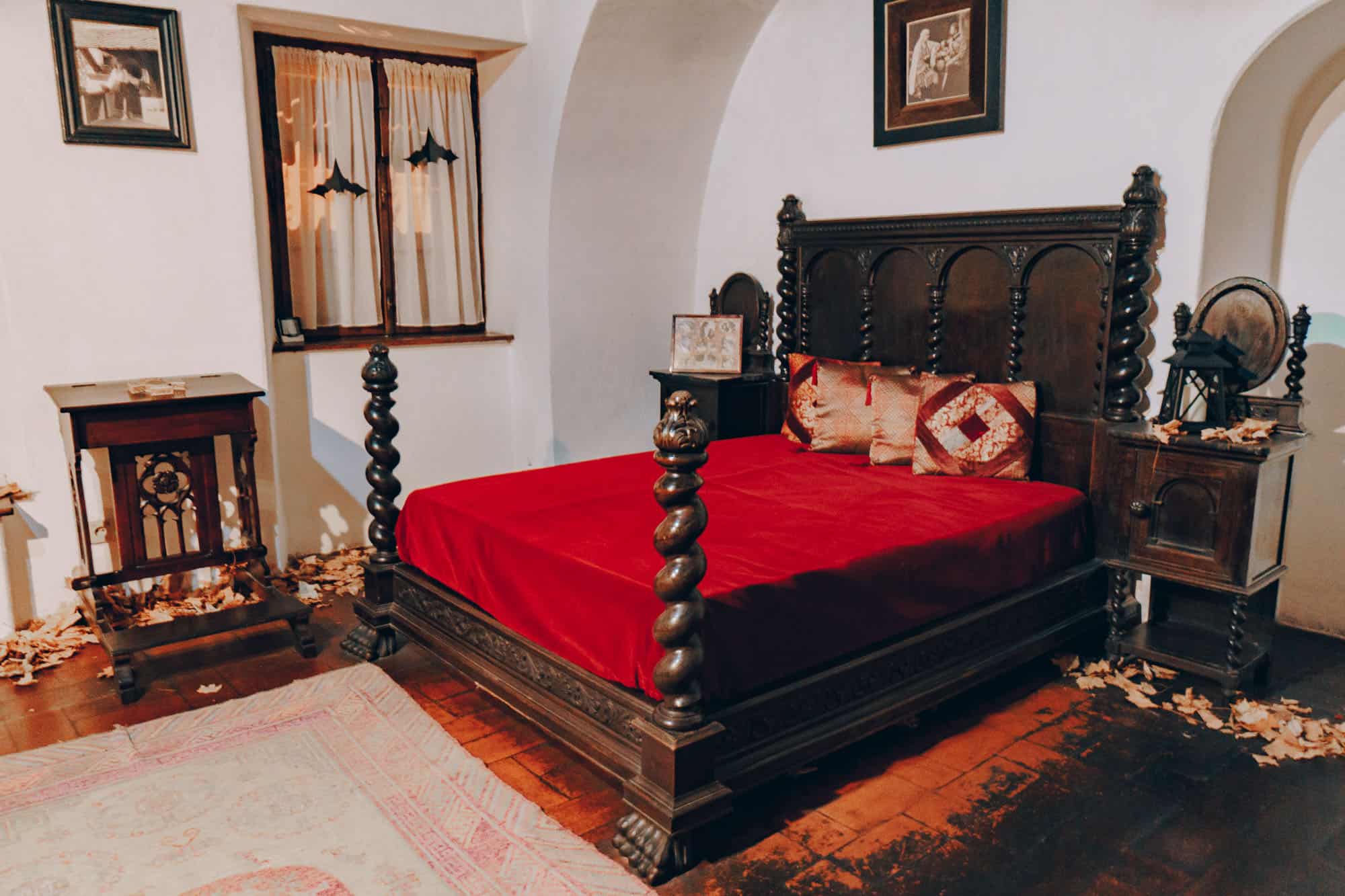bran castle bedroom