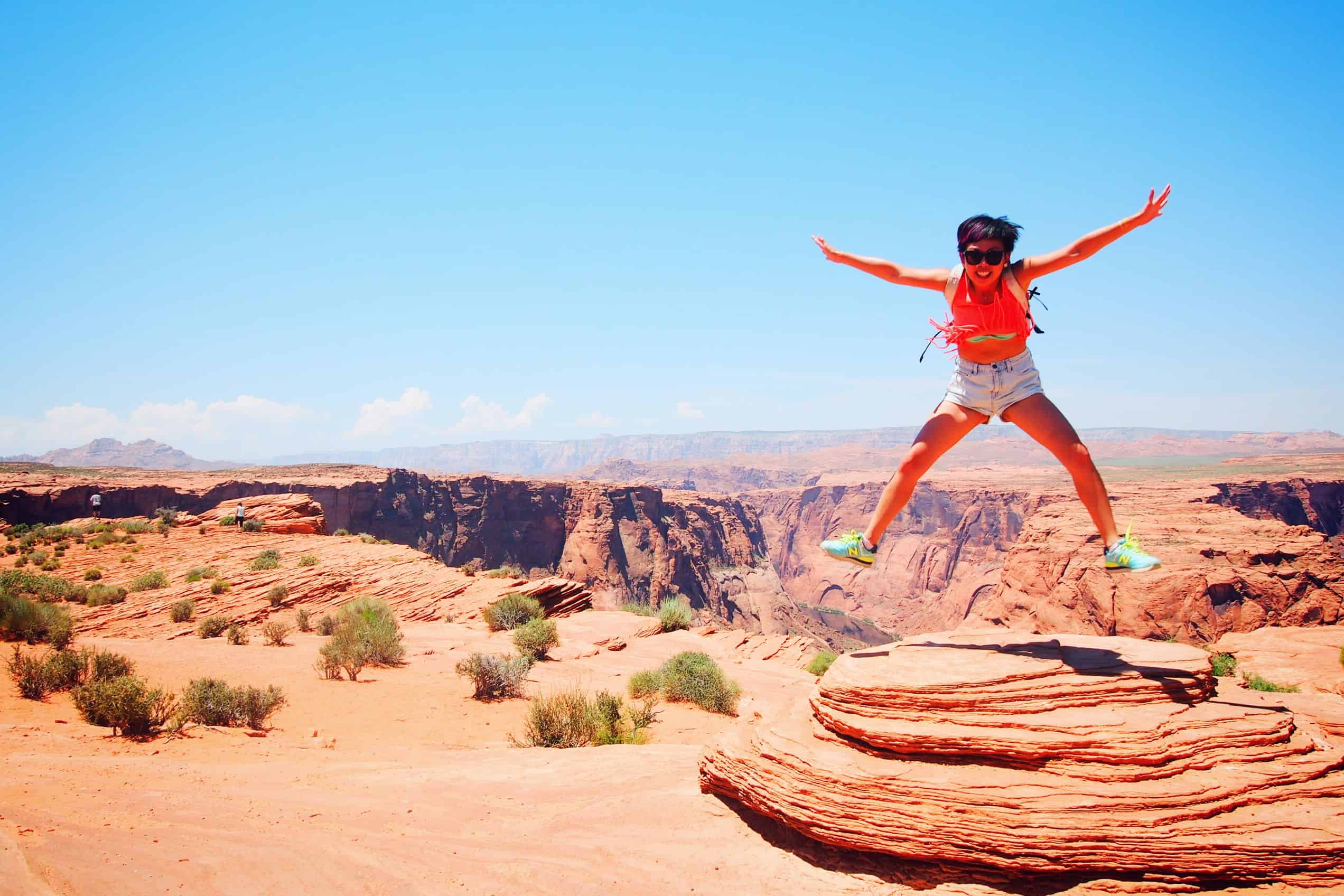 jumping at horseshoe bend